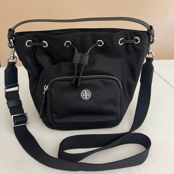 Tory Burch Virginia Black Nylon Bucket Crossbody Bag - Picture 1 of 4